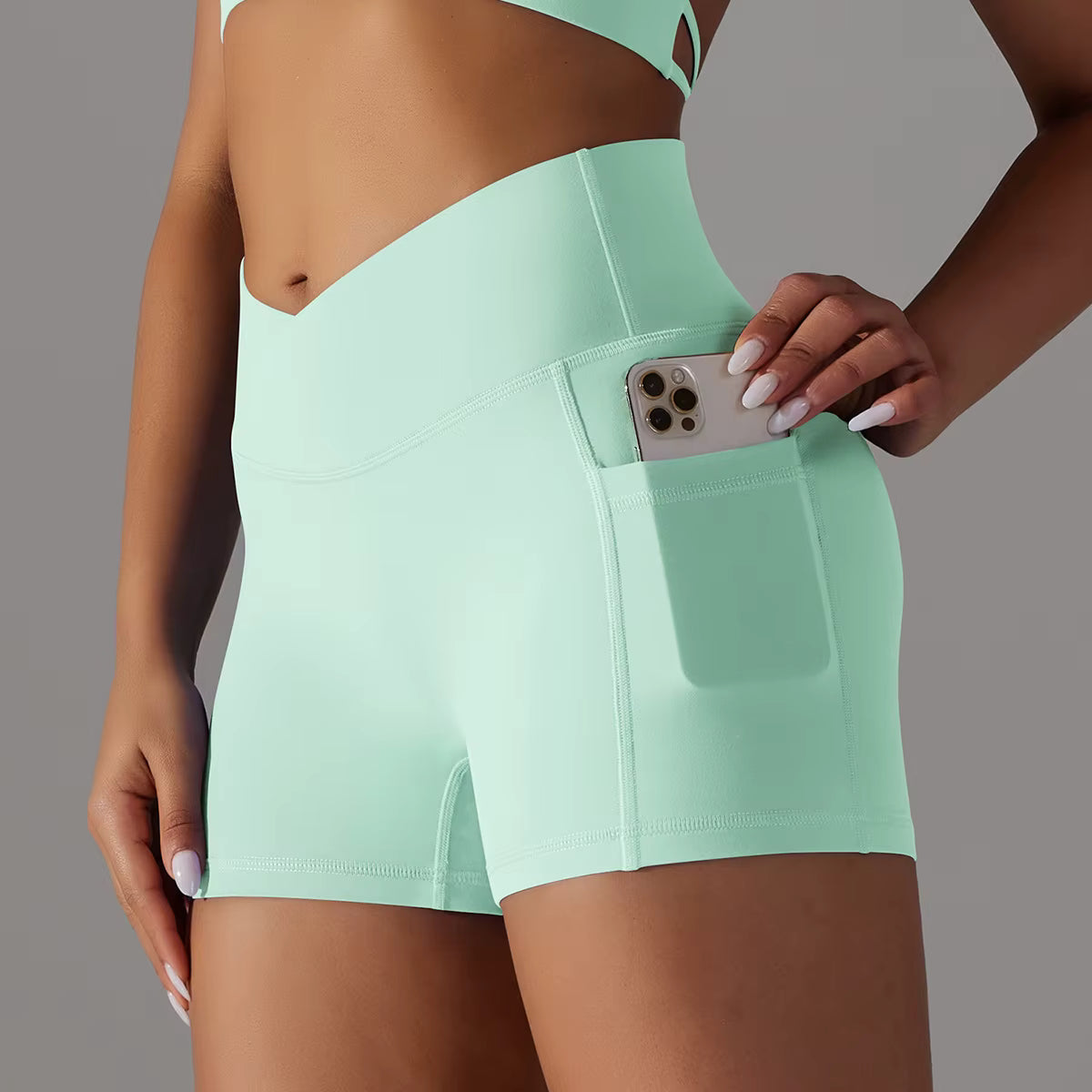 V-Sculpt Shorts